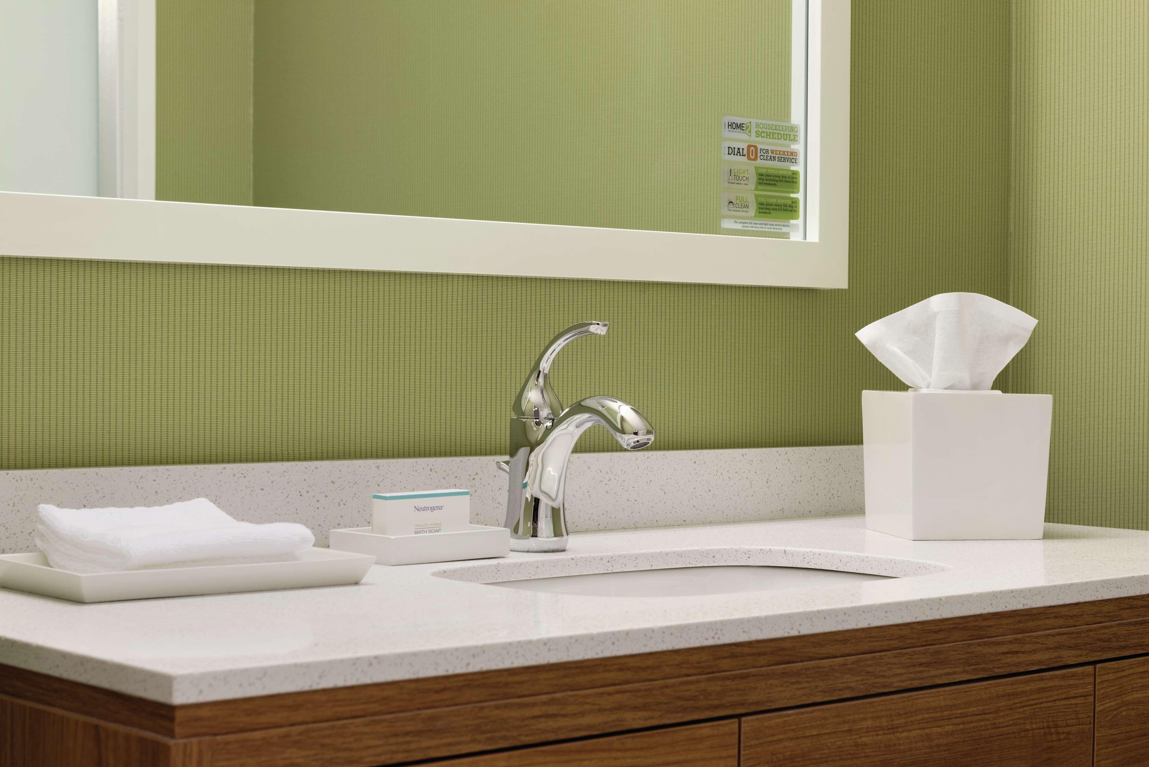 Home2 Suites By Hilton Iowa City Coralville Bagian luar foto
