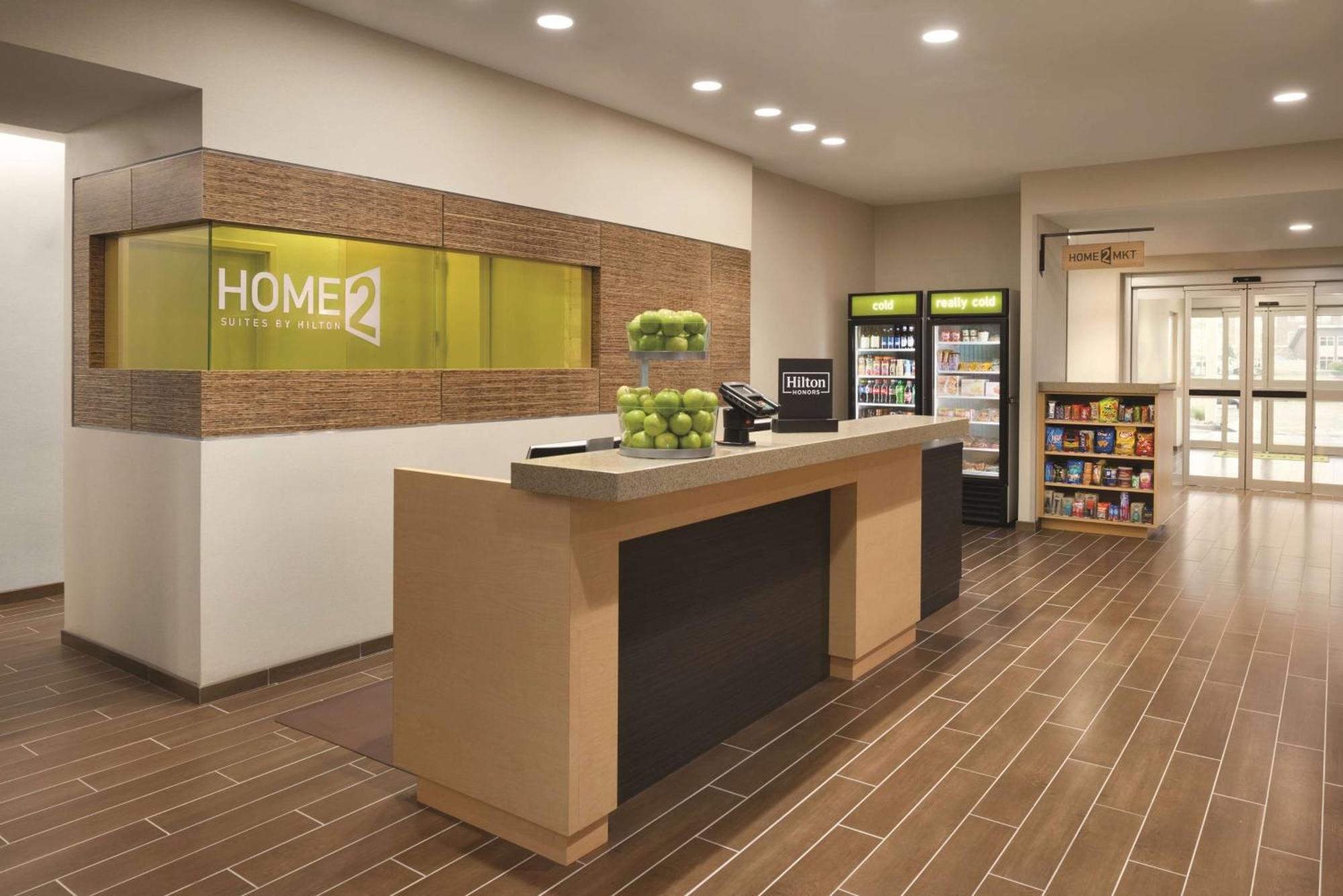 Home2 Suites By Hilton Iowa City Coralville Bagian luar foto