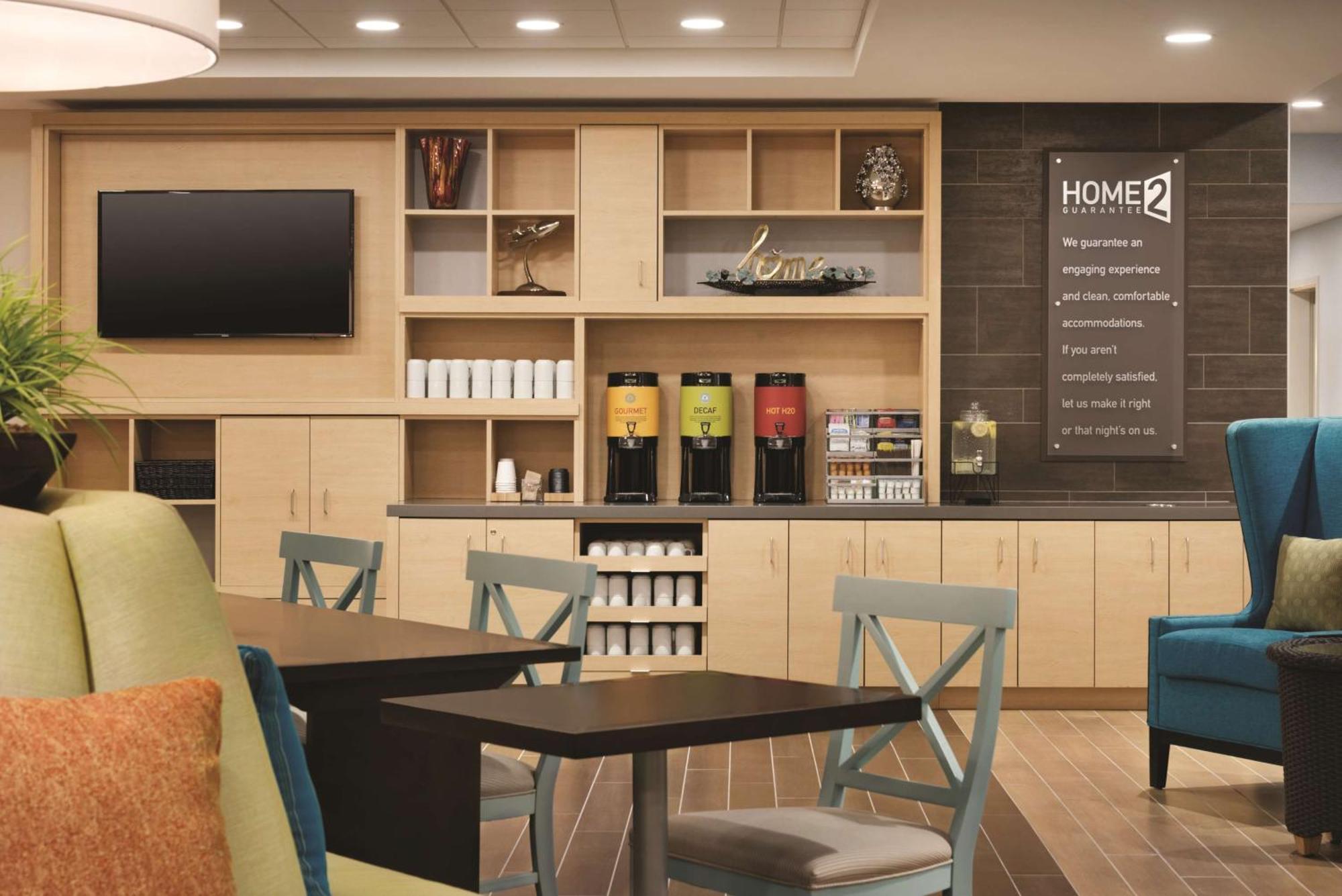 Home2 Suites By Hilton Iowa City Coralville Bagian luar foto