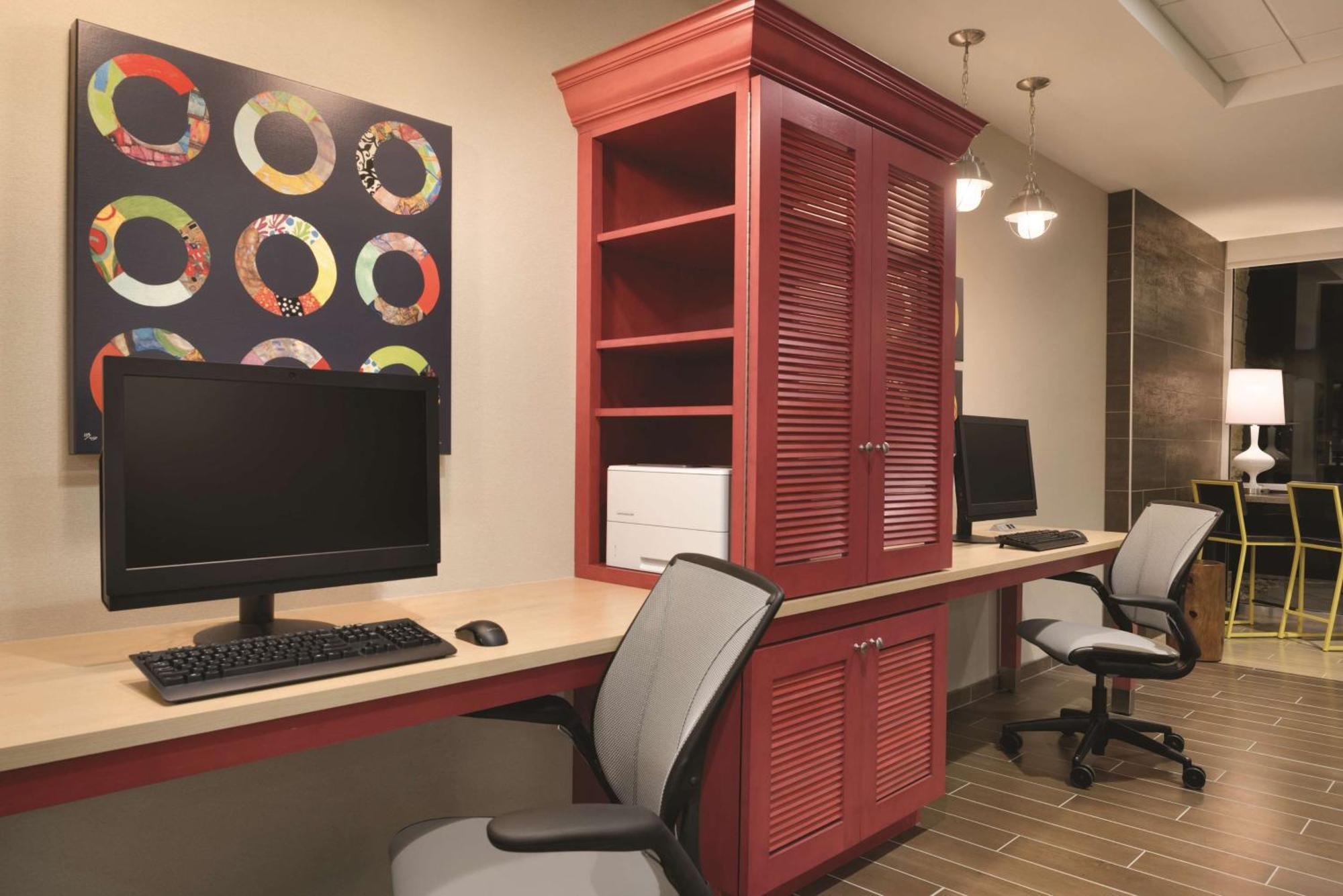 Home2 Suites By Hilton Iowa City Coralville Bagian luar foto